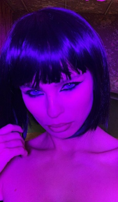 julialogan pornographic actress images