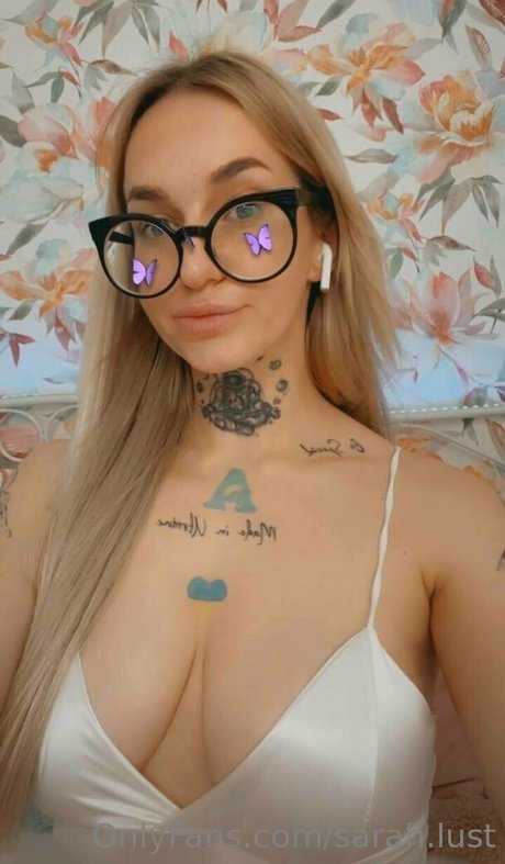 sarah lust porn actress photo