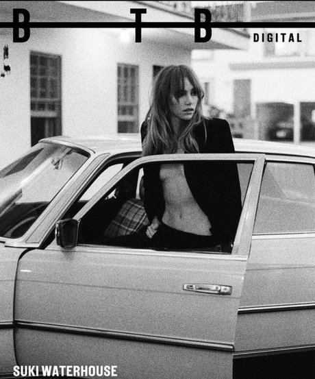 Suki Waterhouse hot actress gallery