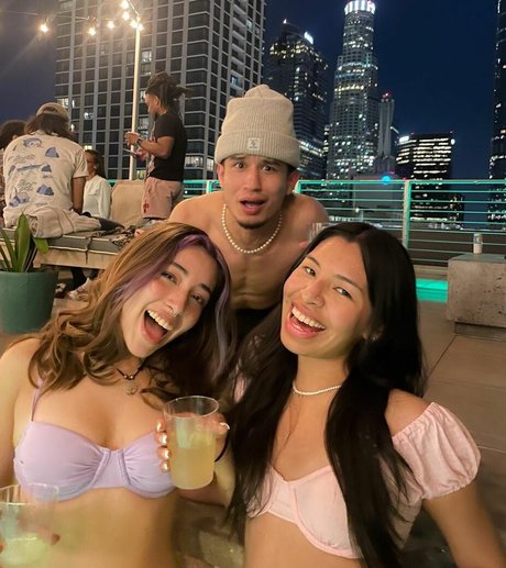 Tiana Renay pornstar nude photo