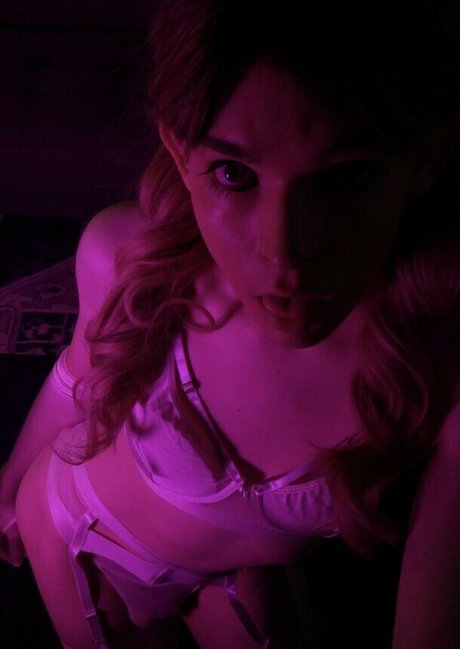 Wendy B_ hot pornstar photo