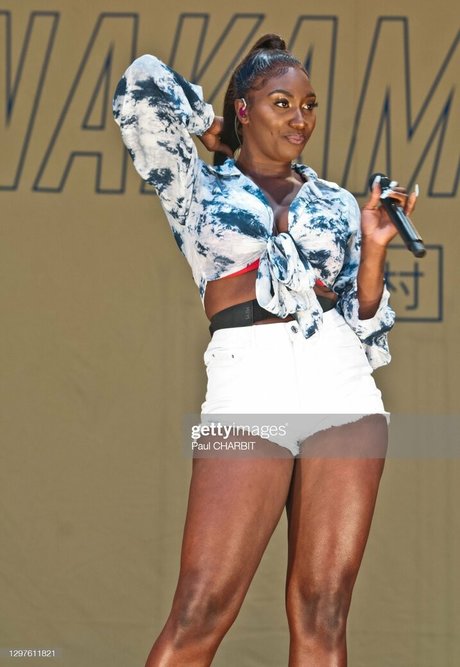 Aya Nakamura model top photos