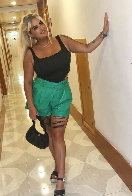 georgina hannah nude model archive