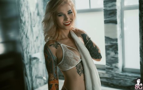 Kourtneydee star art archive