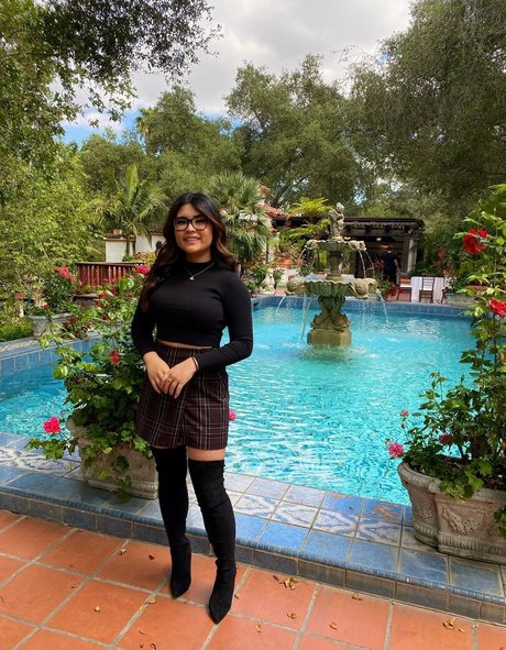 yourprincesslol pornographic star pic