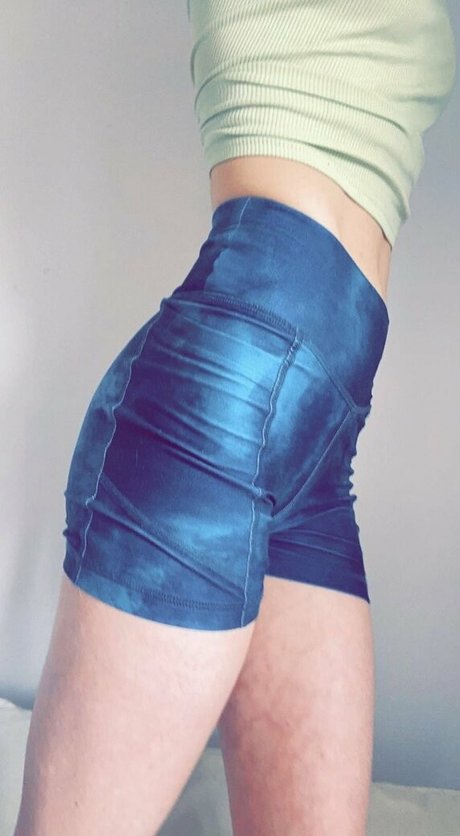 feedfrankiefree erotic model pics