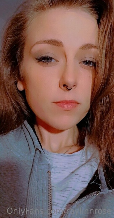 raylinnrose xxx model image