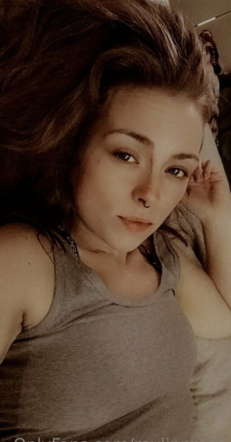 raylinnrose erotic star image