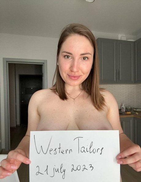 AlenFox star porn pics