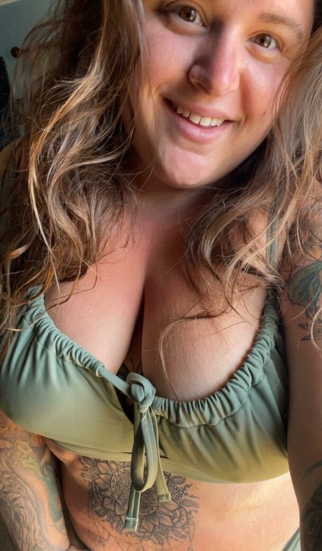 HandfulHeather pornographic model images