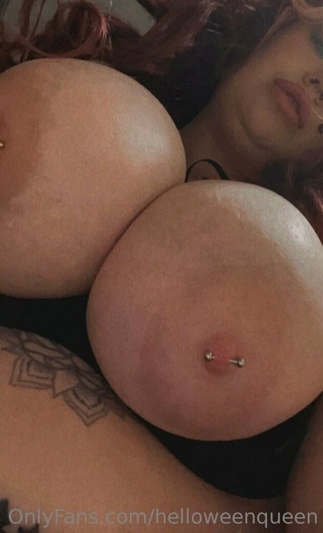 helloweenqueen xxx pornstar gallery