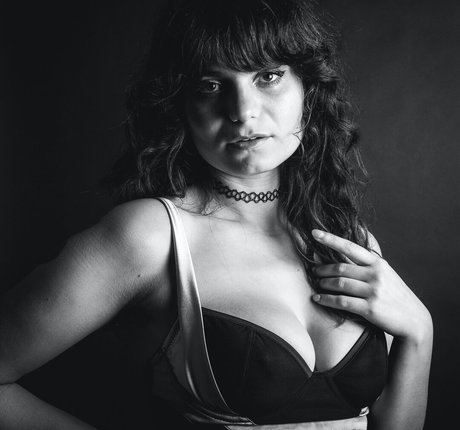 Gutterslut Dumpsterbitch sex actress pictures