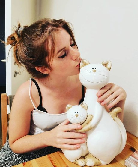 Merona ASMR free actress galleries