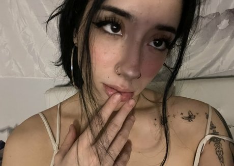 Shilynn Velez naked actress photos