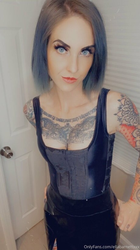 ellabarnettvip star nude images