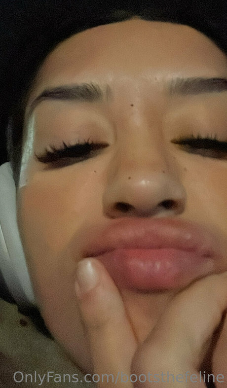 bootsthefeline high quality model images