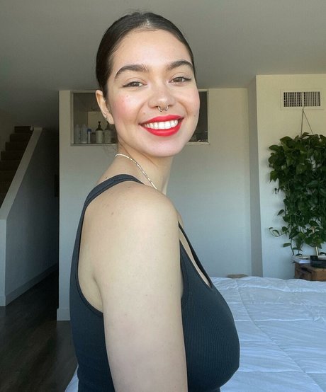 Aulii Cravalho pornstar art pictures