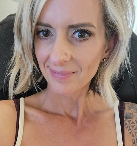 sweet n sexy erin pornstar adult photos