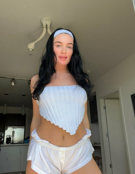emilykernsx pornstar adult photo
