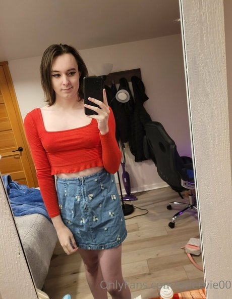 evieevie00 pretty model pic