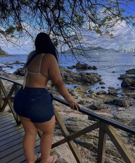 thick girls onlyfans hot pics