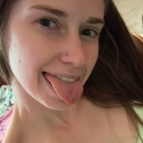 frisky mommy model nude gallery