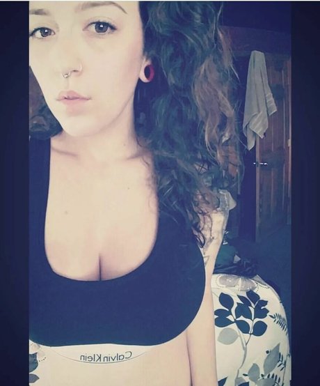 etidsteaz29 model sex image