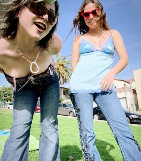 Paris Sun free pornstar images