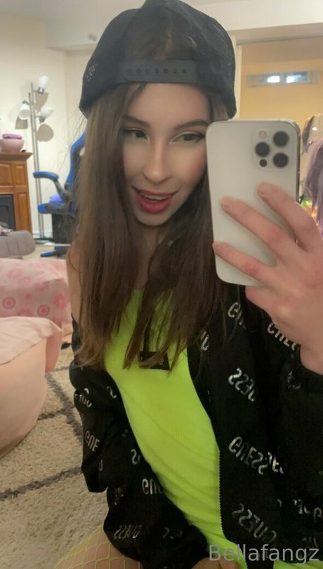 bellafangz Profile pic