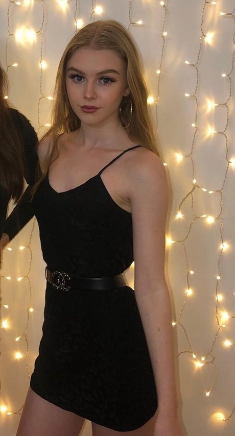 Danielle Shayes model exclusive gallery