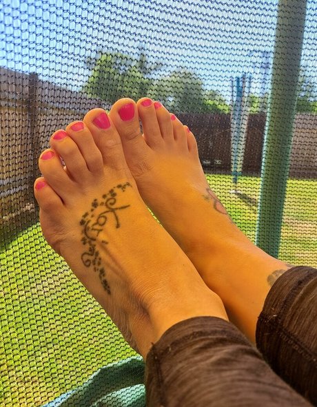 Bibis secrets art star photos