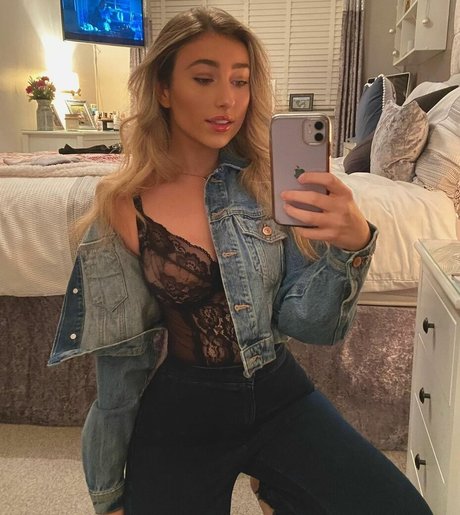 chloandmatt model nude archive