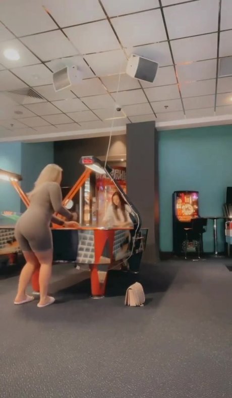 Caitlin Appleyard pornstar exclusive gallery