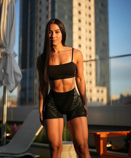 Analis Cruz best actress images