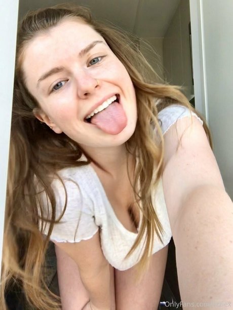 Lizziex xxx model gallery