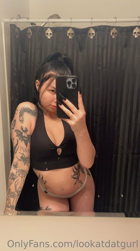 lookatdatgurl nude pornstar pics