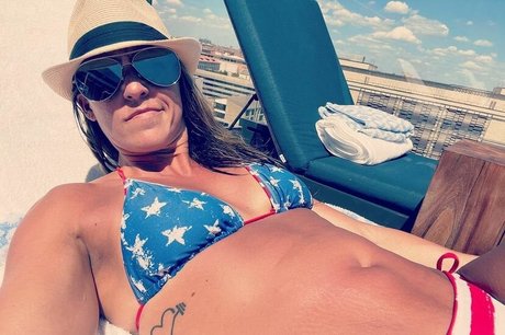 BikiniSquats adult star images