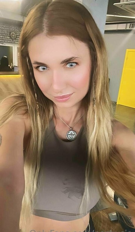 naskusia beautiful star photo