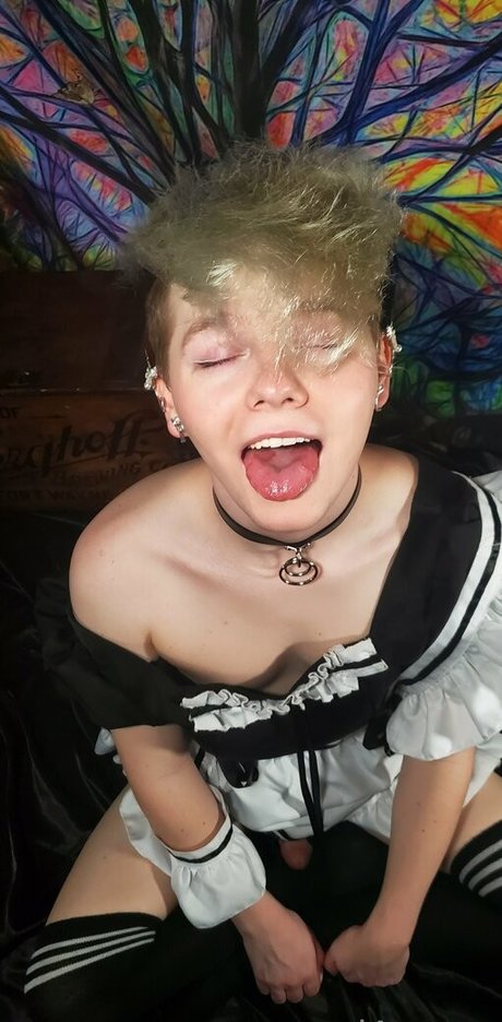 iazurey pornstar erotic picture