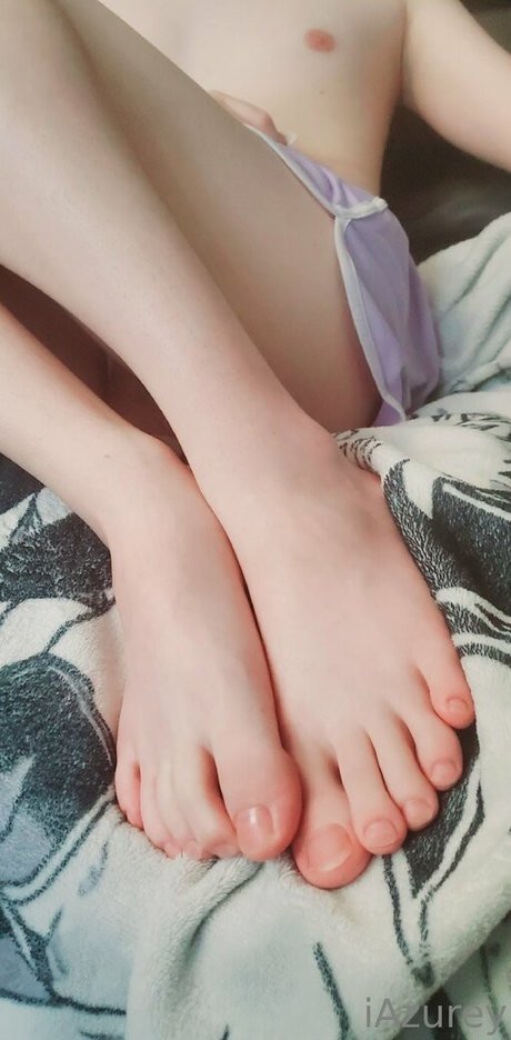 iazurey star naked photos