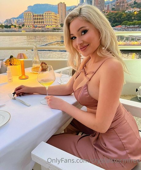 crystalstormfree erotic star archive