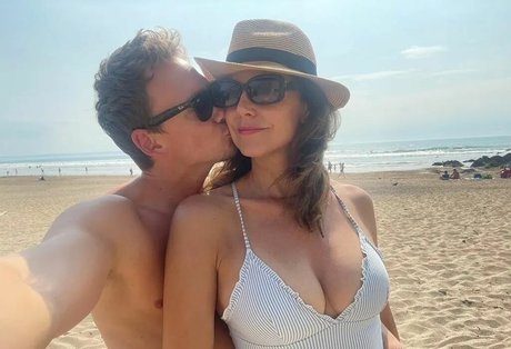 Bev Turner erotic star gallery