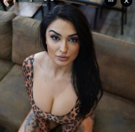 Pinkgeek model hd image