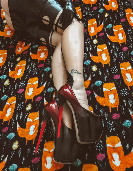 petite feet onlyfans free nude photos