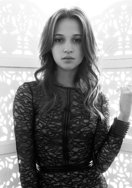 Alicia Vikander perfect model picture