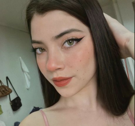 Julieta Yanez beautiful pornstar image