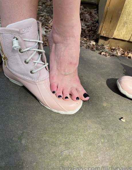 flirtypaws pornstar sexy images