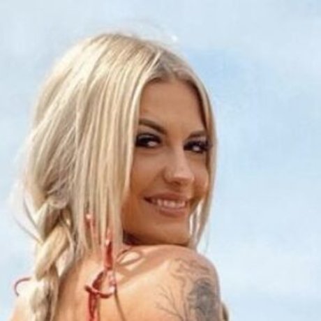 Whitetrashbarbiee naked star pictures