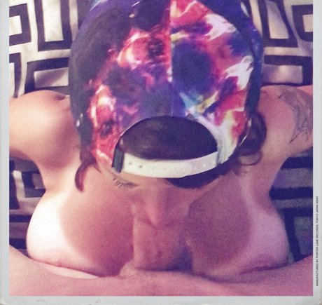 Kylie Keeton model perfect pictures