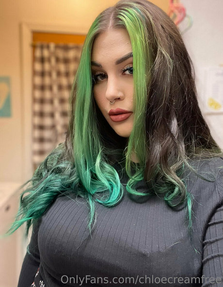 chloecreamfree xxx pornstar pic